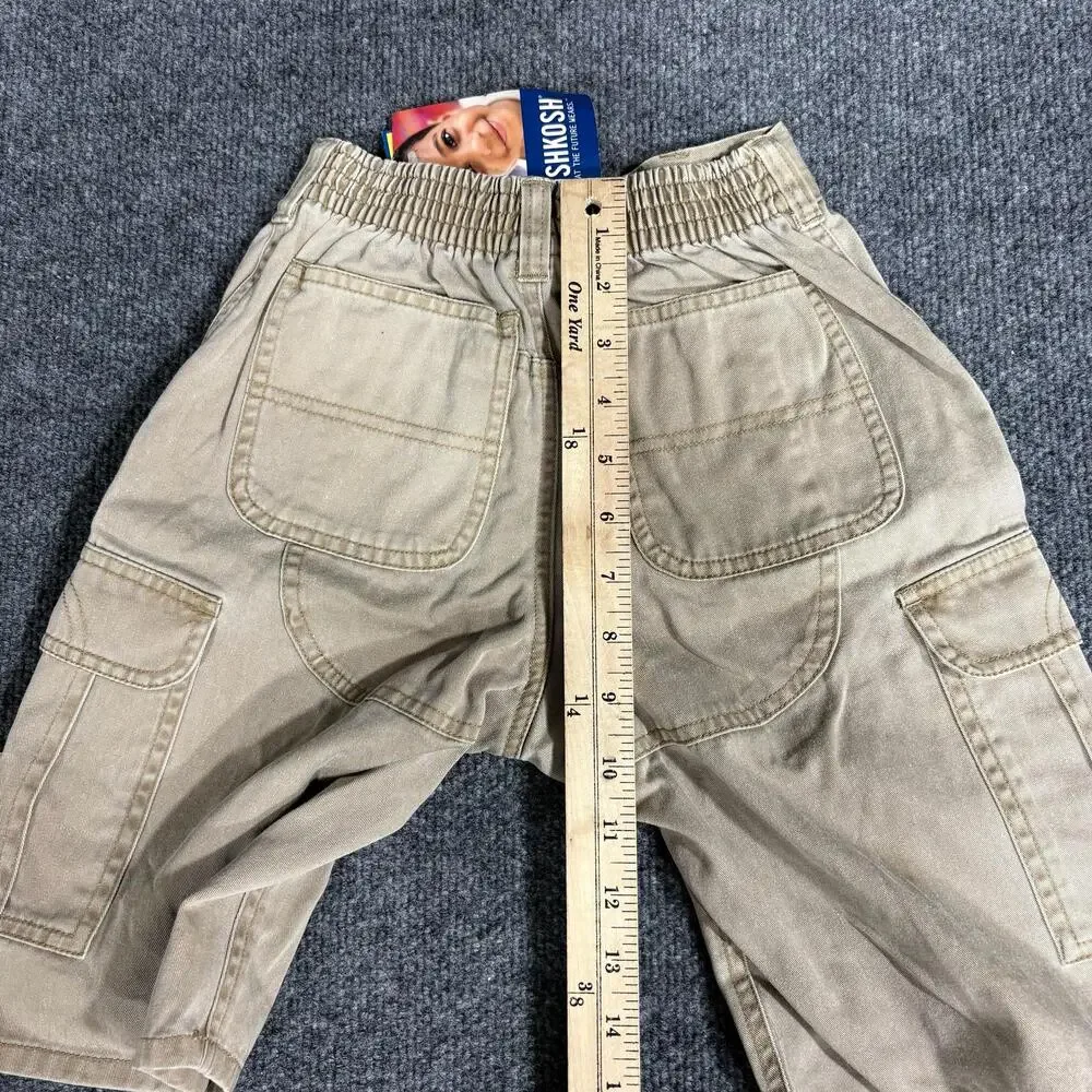 OshKosh B'gosh Shorts Boys 6 Beige Cargo Twill Pigment Dye Elastic Waist